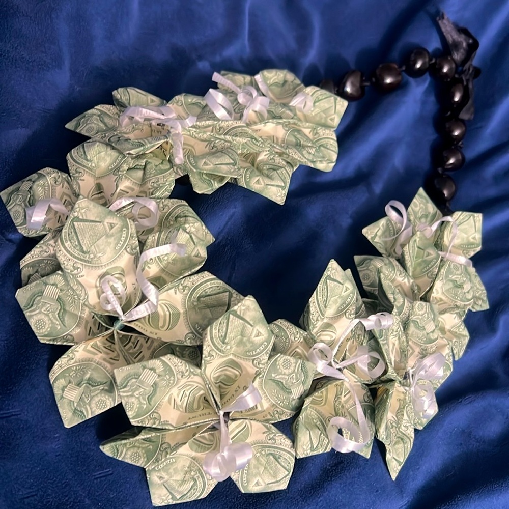 Money Lei *Ready to Ship 📦
